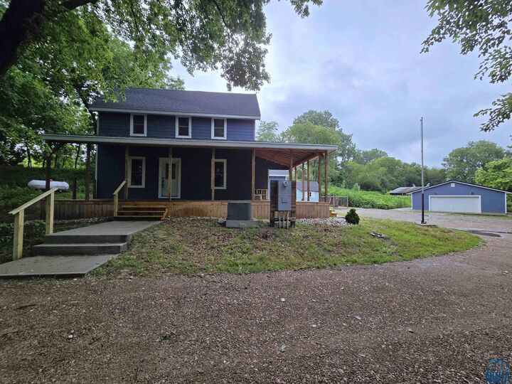 Property Photo: 2216 Old Highway 141 IA 51026