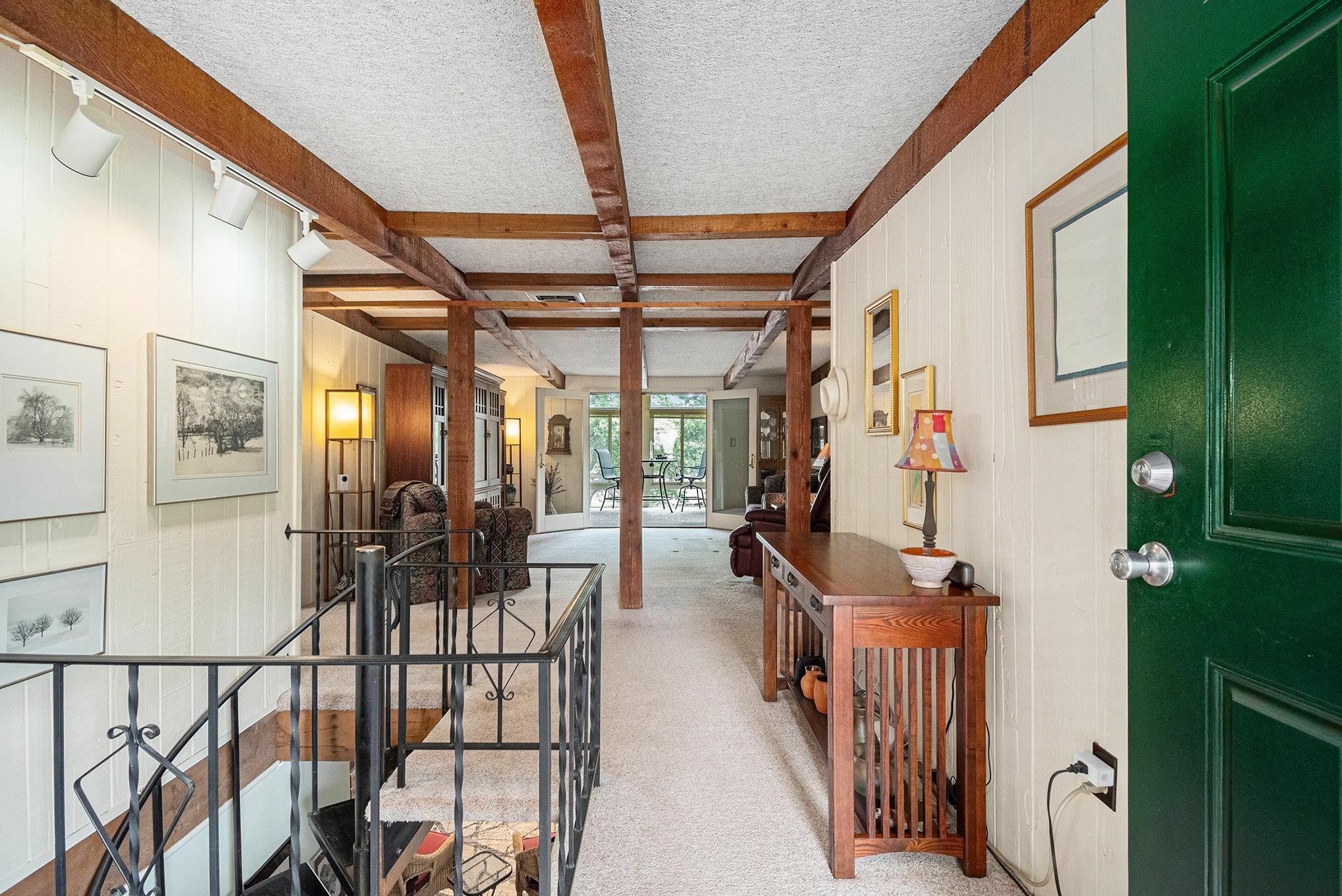 Property Photo: 9109 Murray Drive NE 68048
