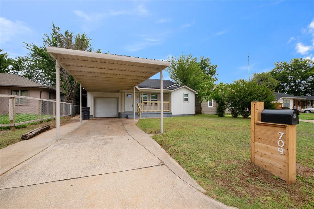 Property Photo: 709 SW Jefferson Avenue OK 73501