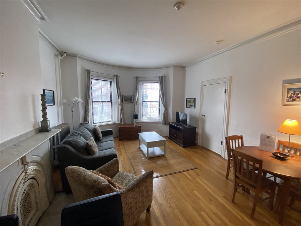 Property Photo: 670 Tremont 5 MA 02118