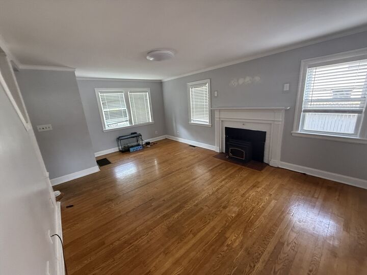 Property Photo:  34 Kosta St  MA 01607 