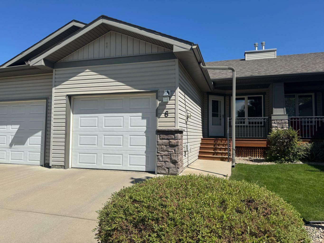 284 Cougar Way N 6  Lethbridge AB T1H 6T9 photo