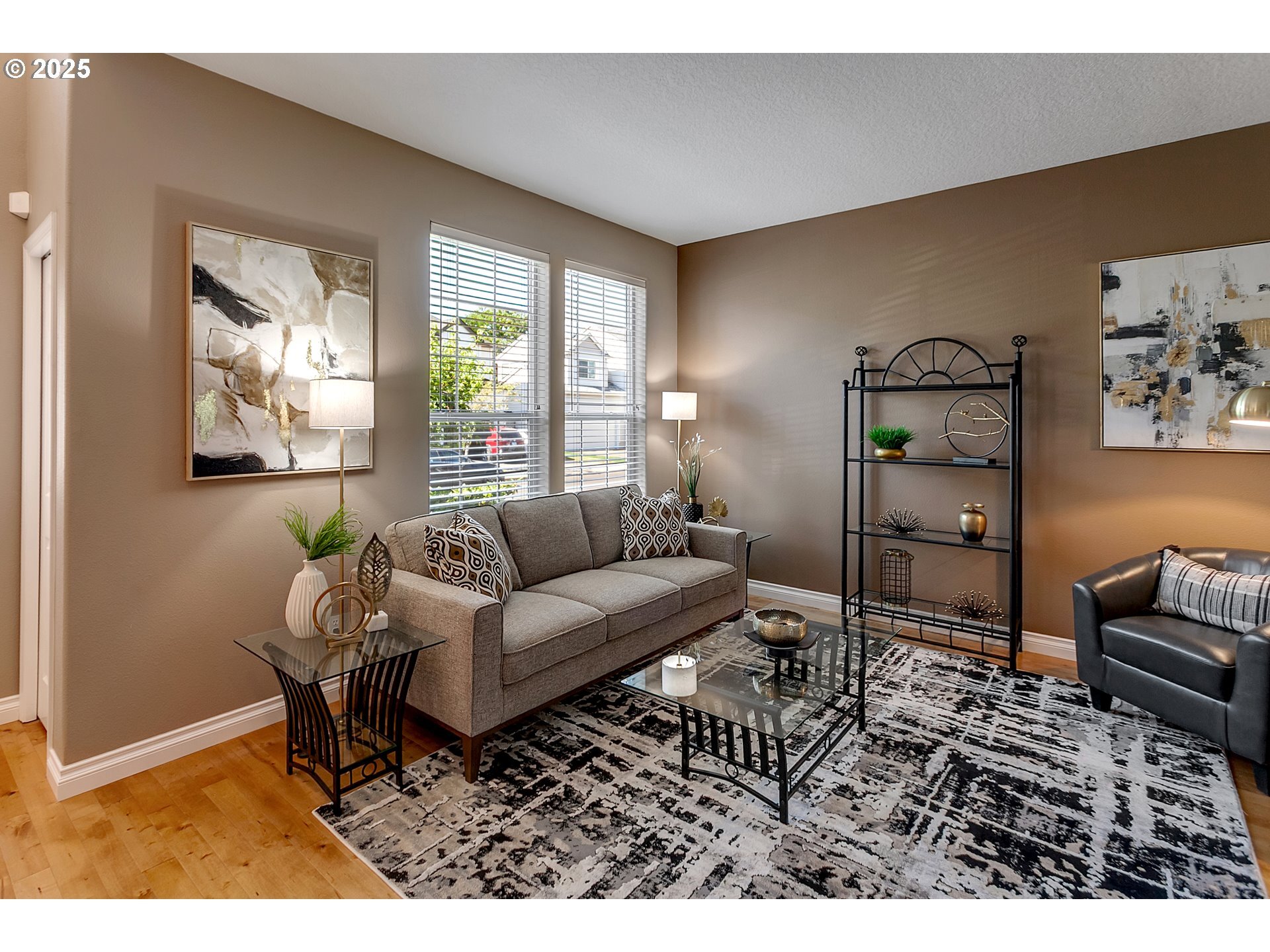 Property Photo: 8583 SW Bellflower St OR 97224