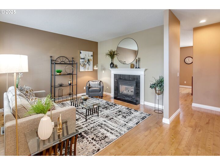 Property Photo: 8583 SW Bellflower St OR 97224