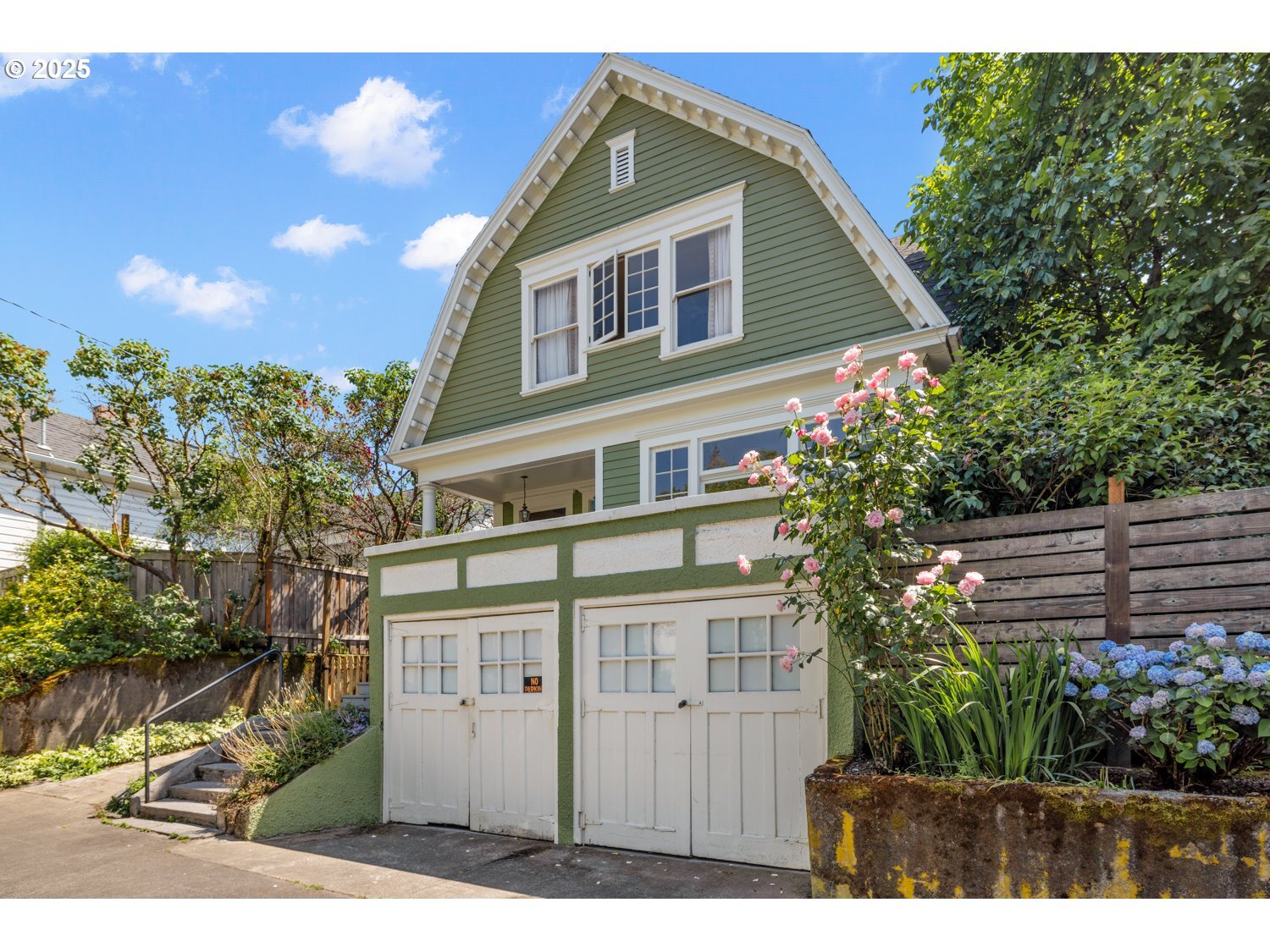 Property Photo: 1316 SE Ash St OR 97214