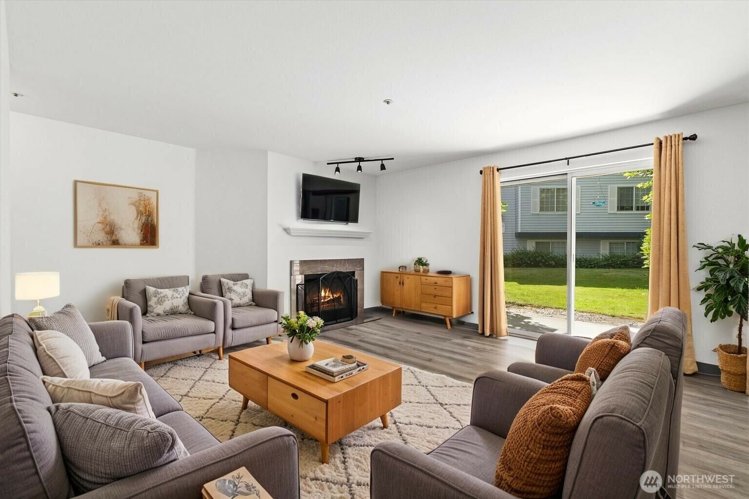 Property Photo: 7453 Newcastle Golf Club Rd L103 WA 98059