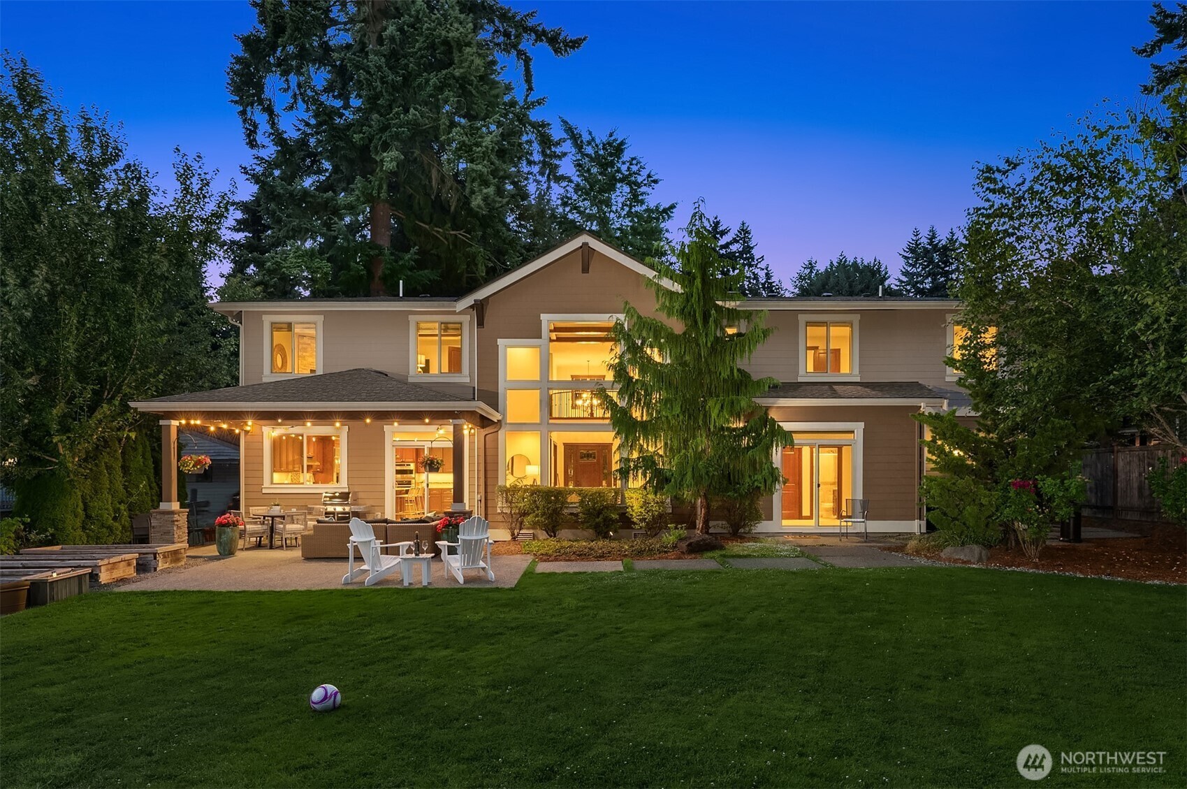 Property Photo:  10823 NE 108th Street  WA 98033 