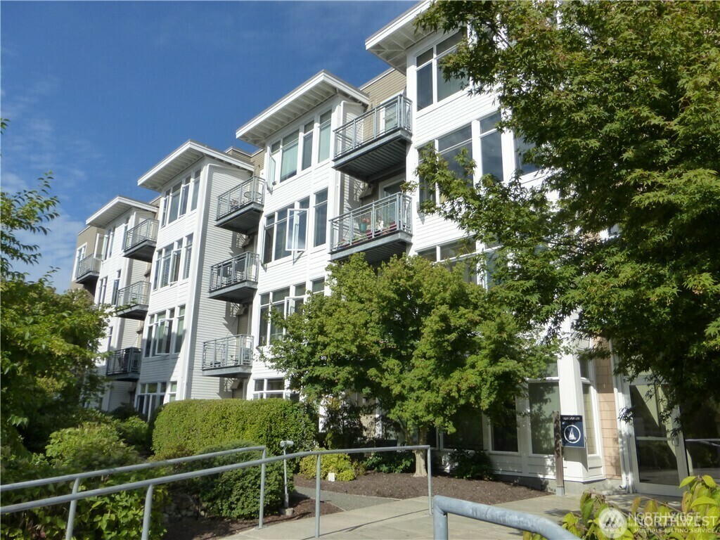 Property Photo: 190 Harbor Square Loop NE C-230 WA 98110