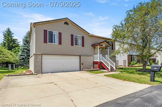 Property Photo: 1786 Daisy Lane MI 48186