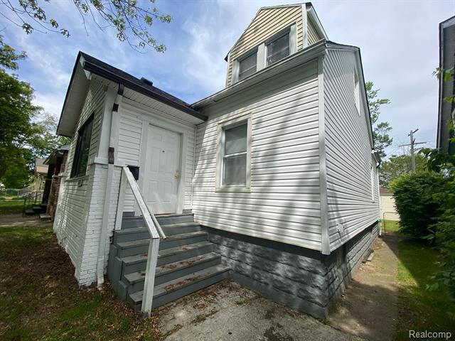 Property Photo: 14646 San Juan Drive MI 48238