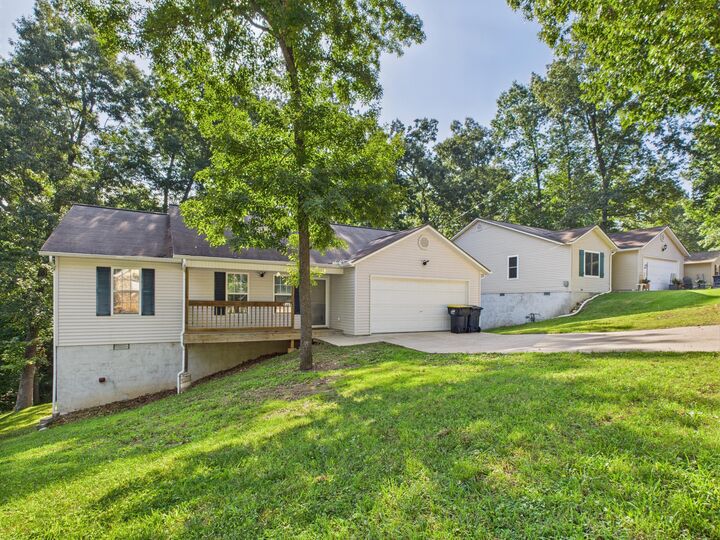 Property Photo: 1007 S Walnut Street AR 72601