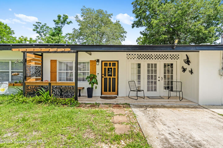 Property Photo:  116 Lado Lane  FL 32780 