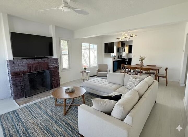 Property Photo: 3012 E Wellesley Ave WA 99217