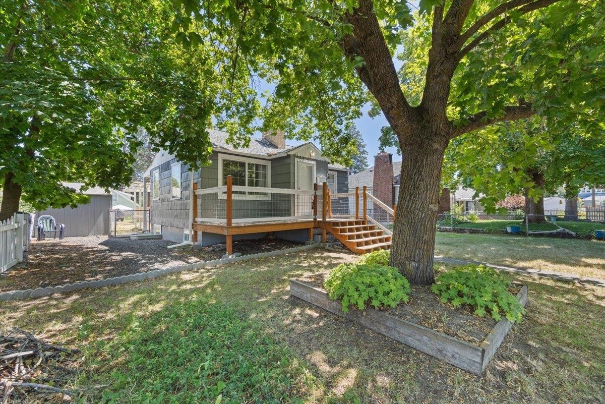 3614 N Madison St  Spokane WA 99205 photo