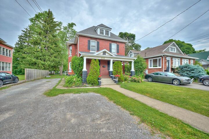 Property Photo:  218 Phipps Street  ON L2A 2V5