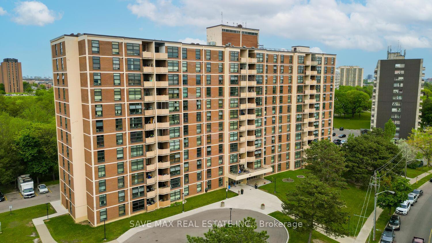 Property Photo: 335 Driftwood Avenue 610 ON M3N 2P3