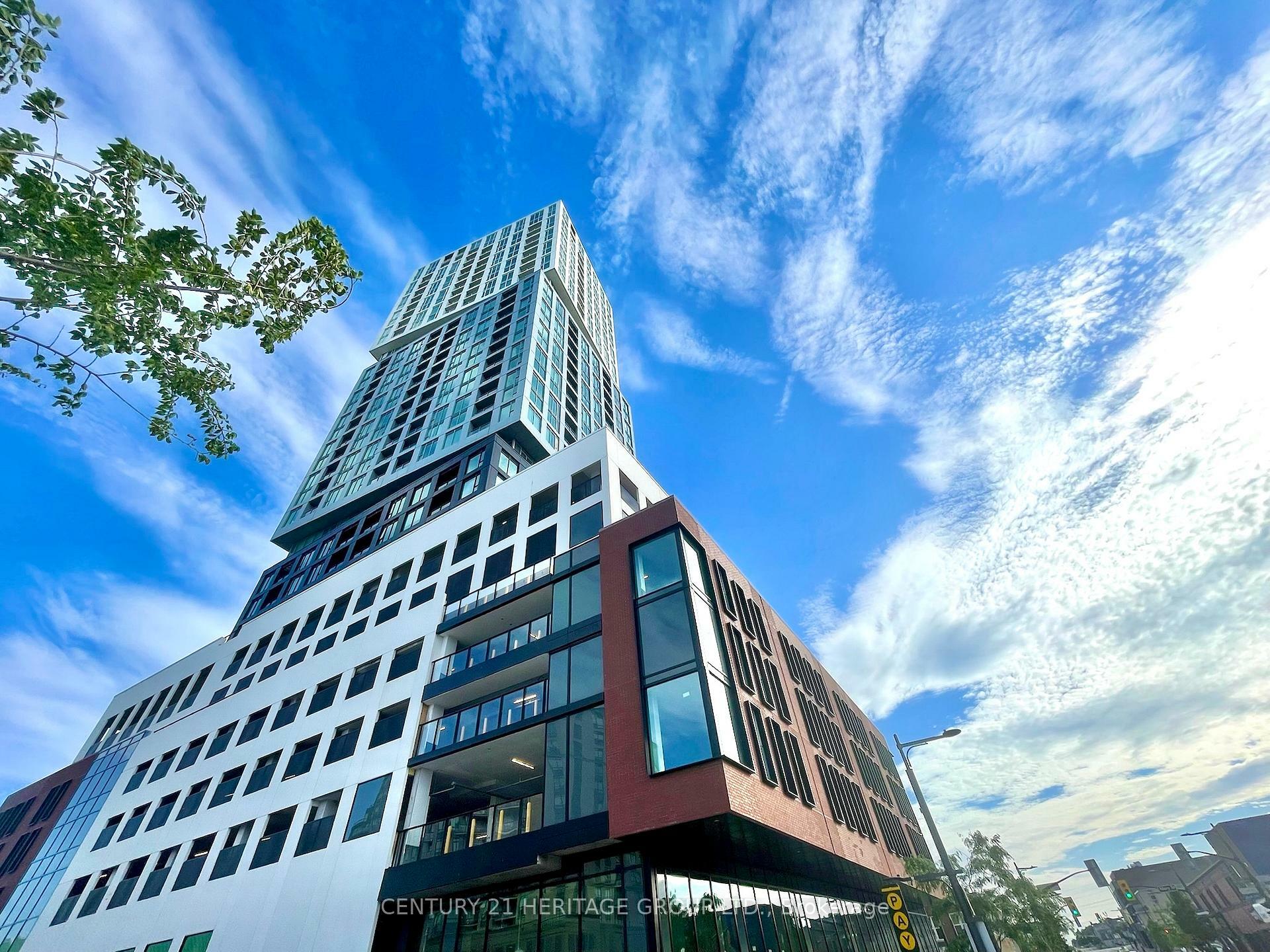 Property Photo: 39 Mary Street 1403 ON L4N 1S9