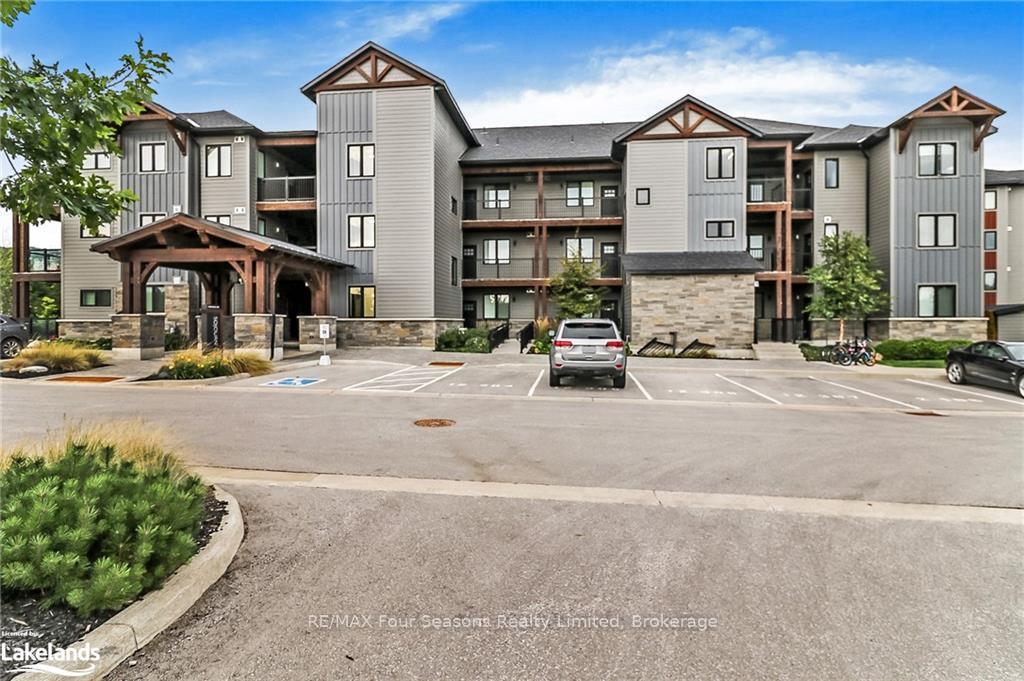 Property Photo:  12 Beausoleil Lane 107  ON L9Y 2X5 