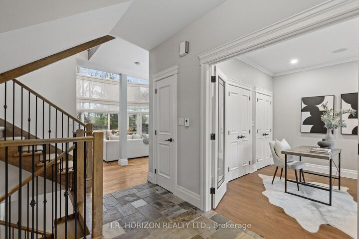 Property Photo: 214 Russell Street E ON N0H 2P0