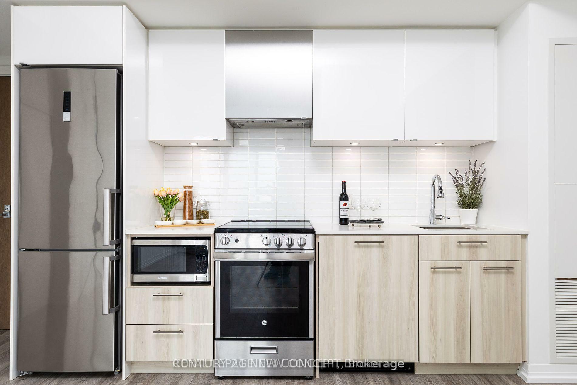 Property Photo: 251 Jarvis Street 2613 ON M5B 0C3