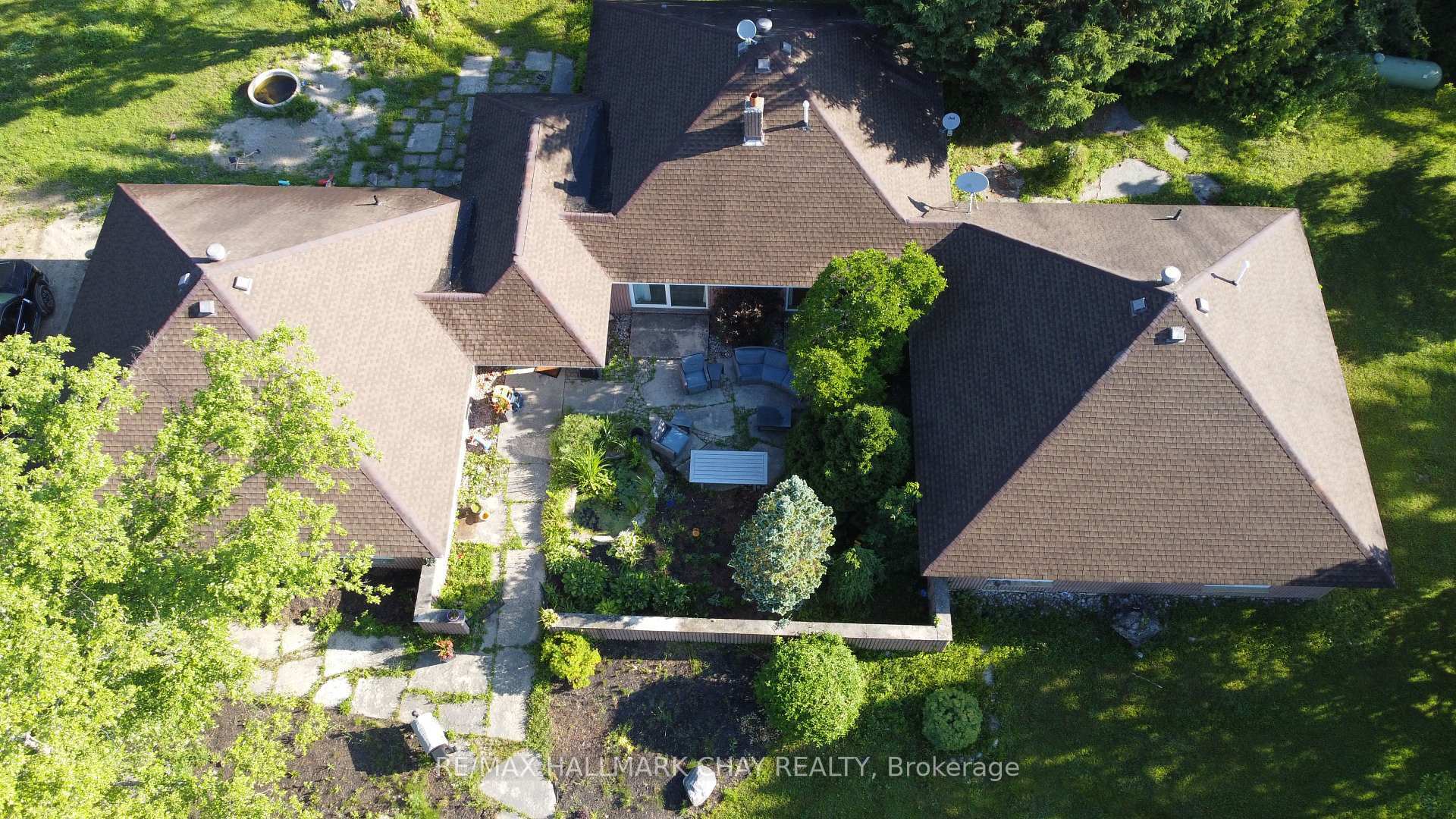 Property Photo: 288 Steeles Line ON L0K 1E0