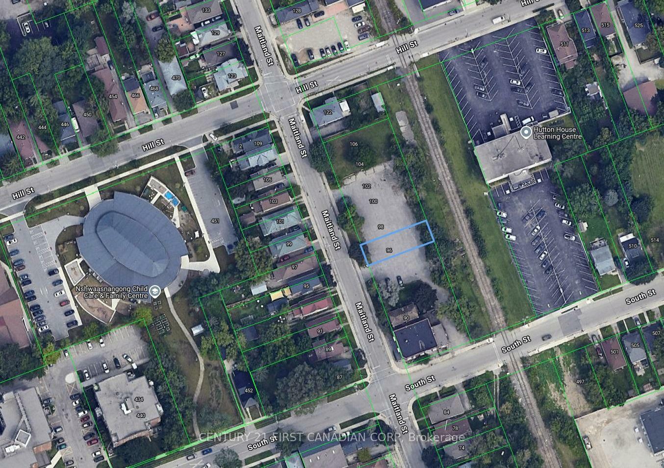 Property Photo:  96 &Amp 98 Maitland Street  ON N6B 2X4 