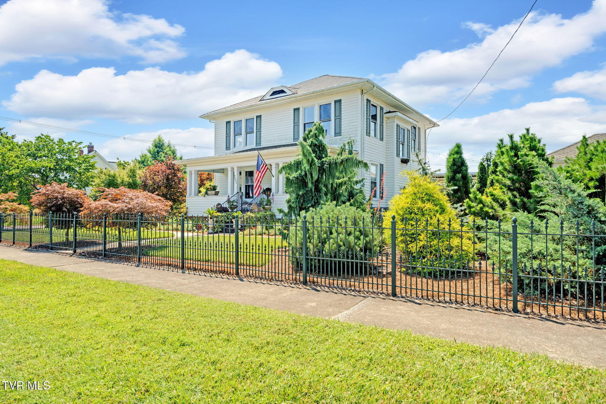 201 West Wanola Avenue  Kingsport TN 37660 photo