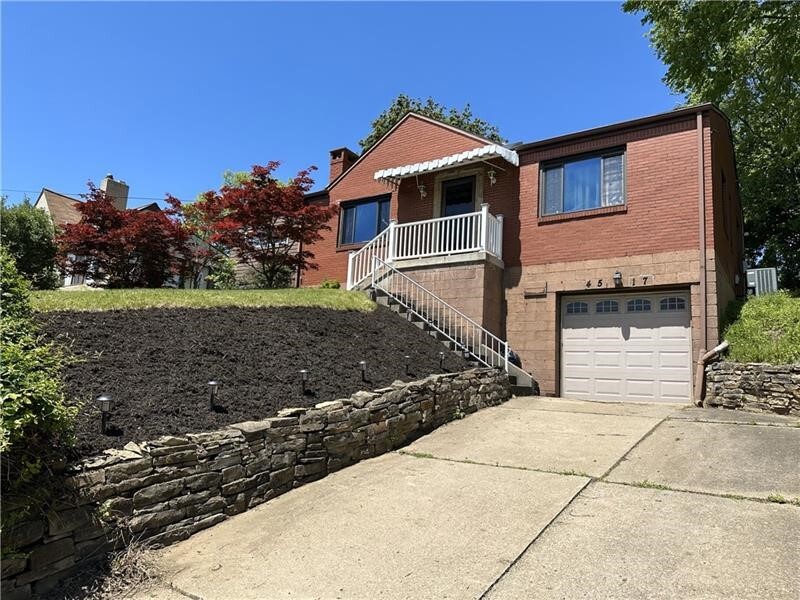 Property Photo:  4517 Lebanon Church Rd  PA 15122 