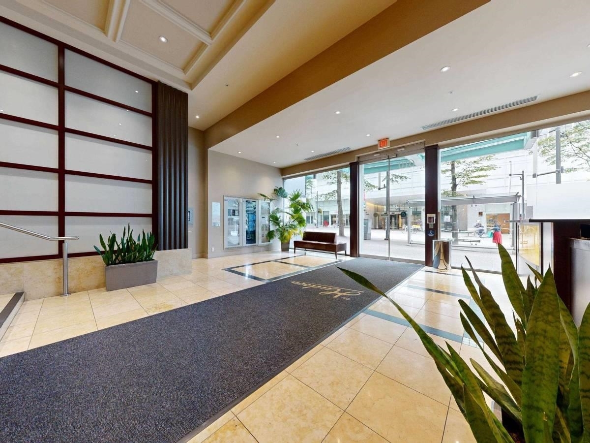 Property Photo:  610 Granville Street 1116  BC V6B 1N3 