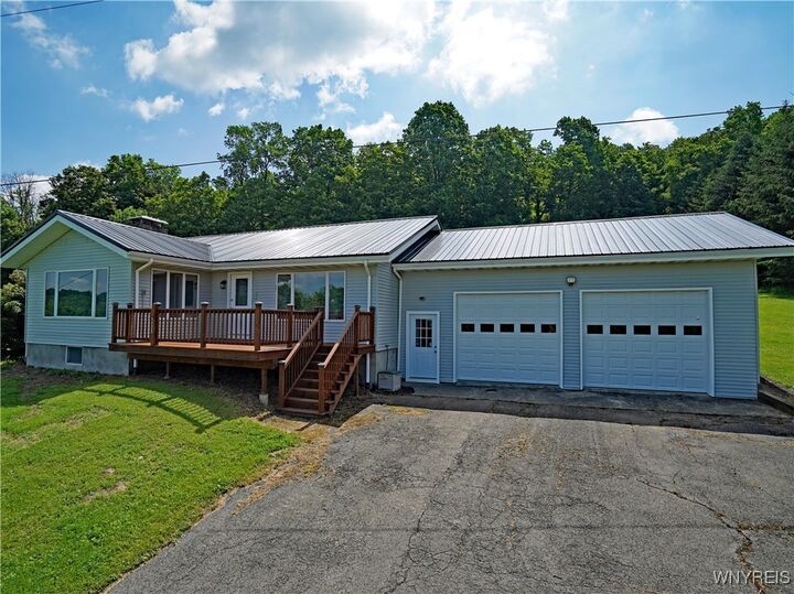 Property Photo: 213 Bradshaw Road NY 13053