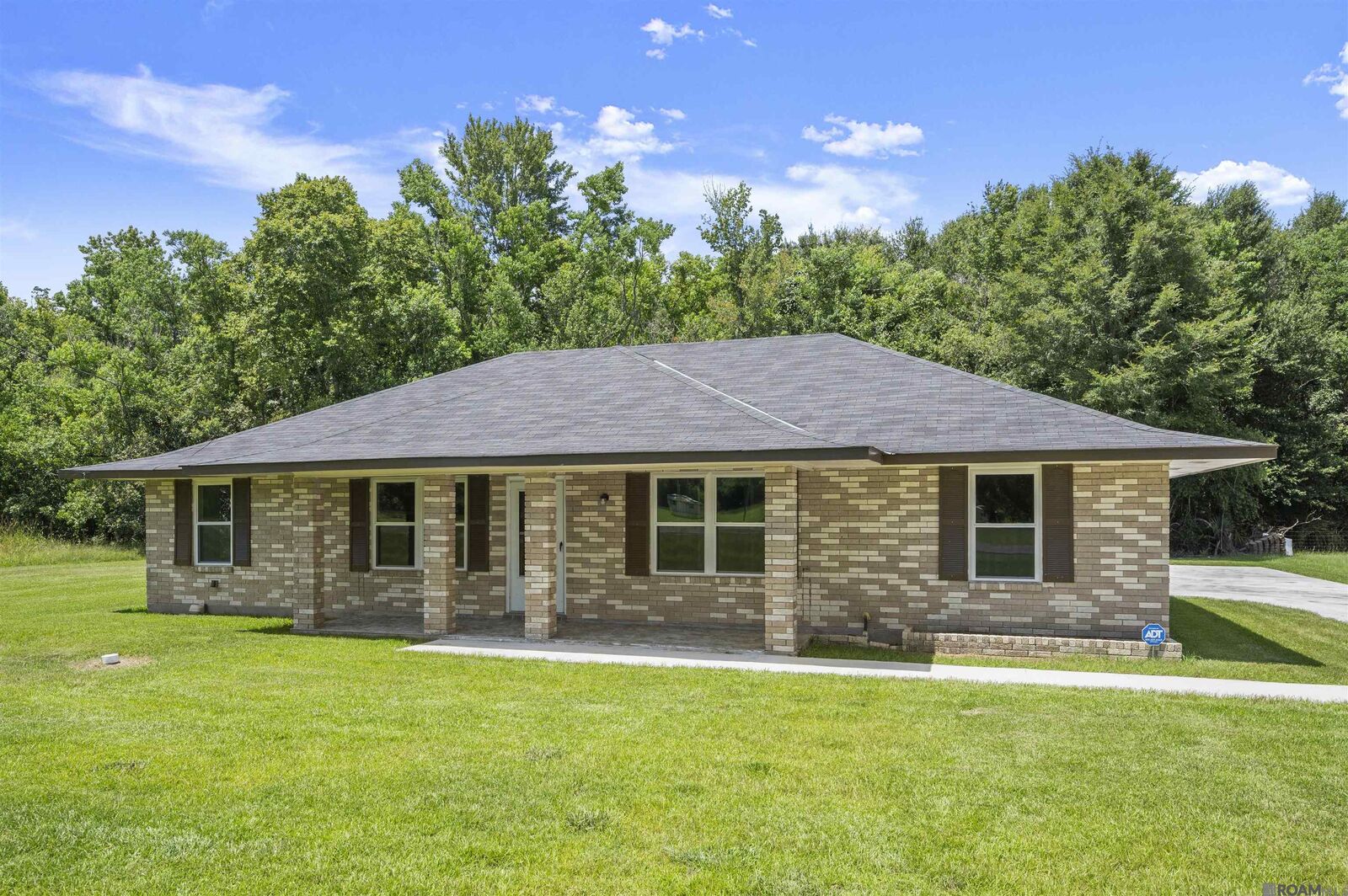 Property Photo:  7151 Dyer Rd  LA 70714 