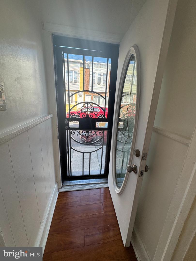 Property Photo: 2615 S 6th Street PA 19148