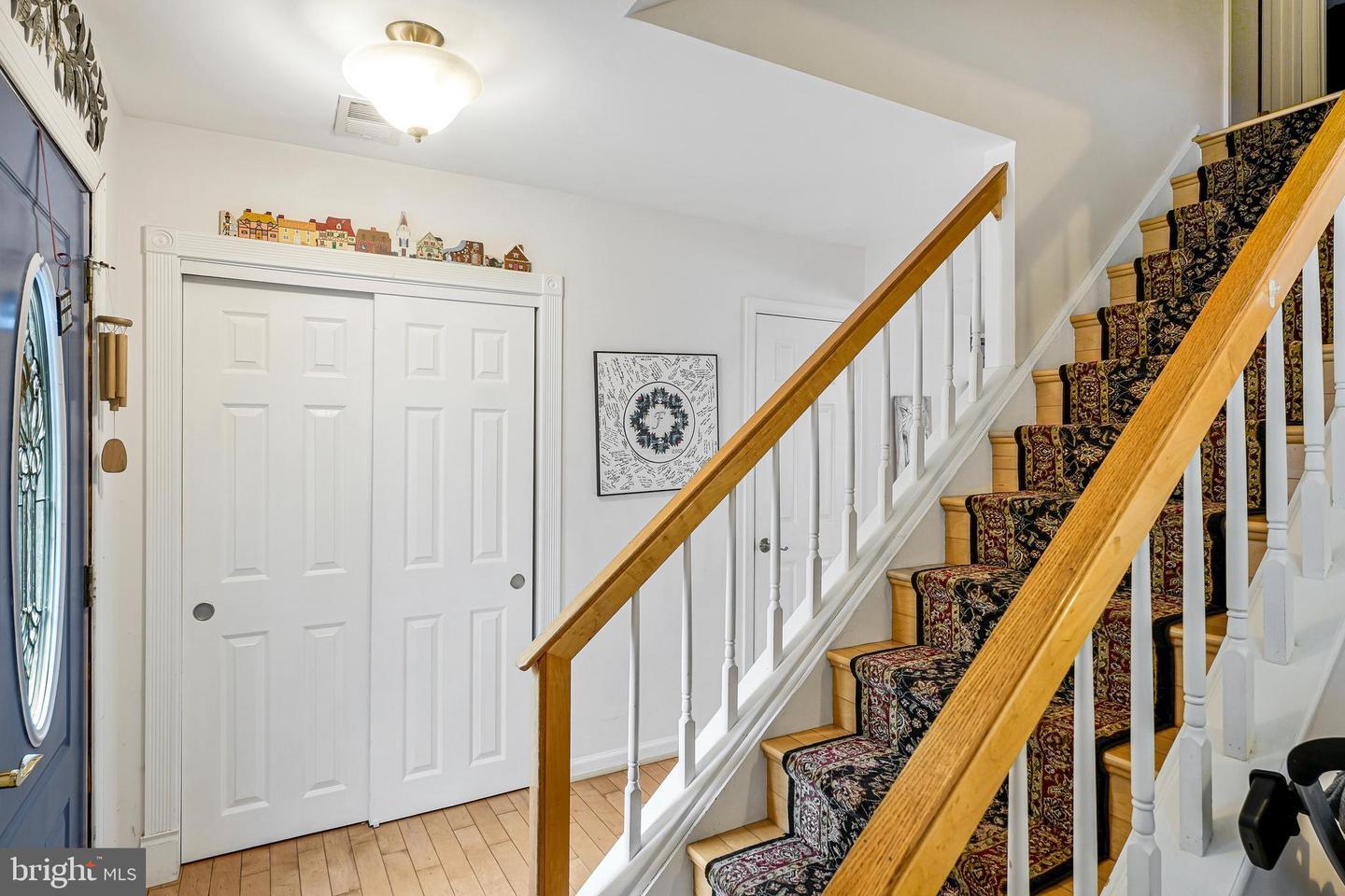 Property Photo:  5514 Hollins Lane  VA 22015 
