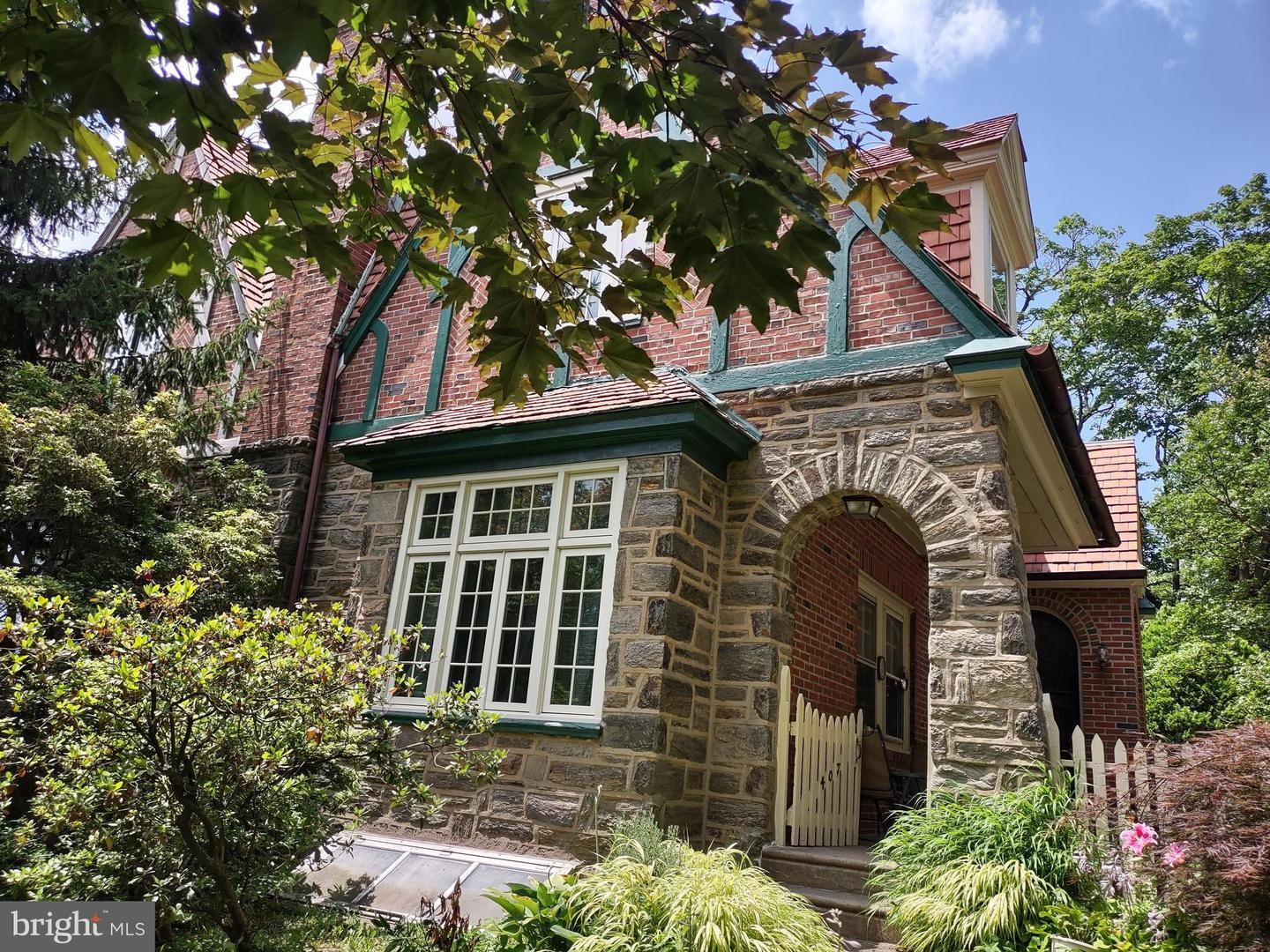 Property Photo: 407 E Allens Lane PA 19119