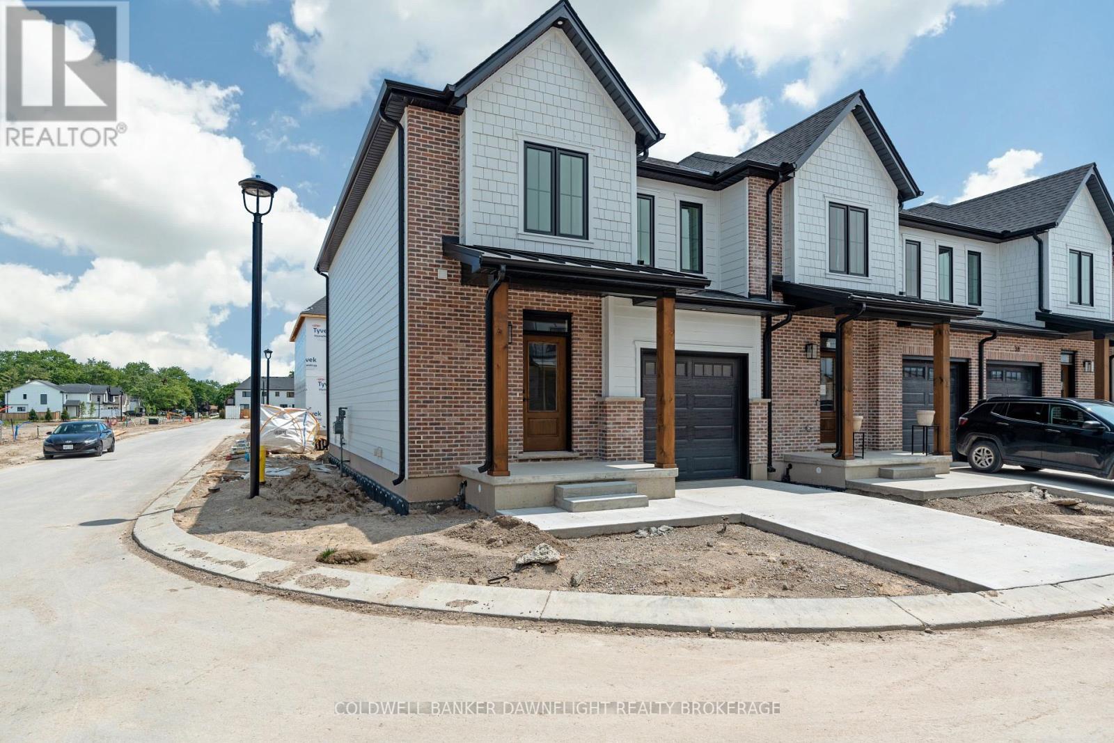 Property Photo: 147 Scotts Drive 44 ON N0M 2J0