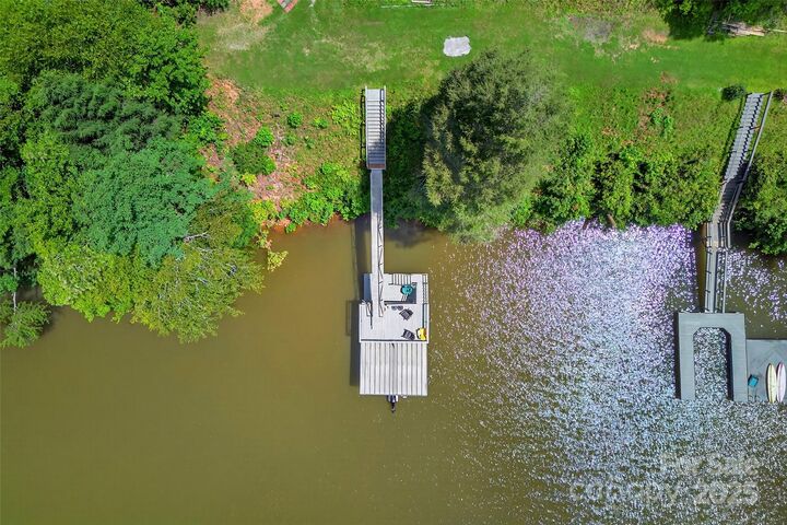 Property Photo:  137 Lakeside Drive  NC 28752 