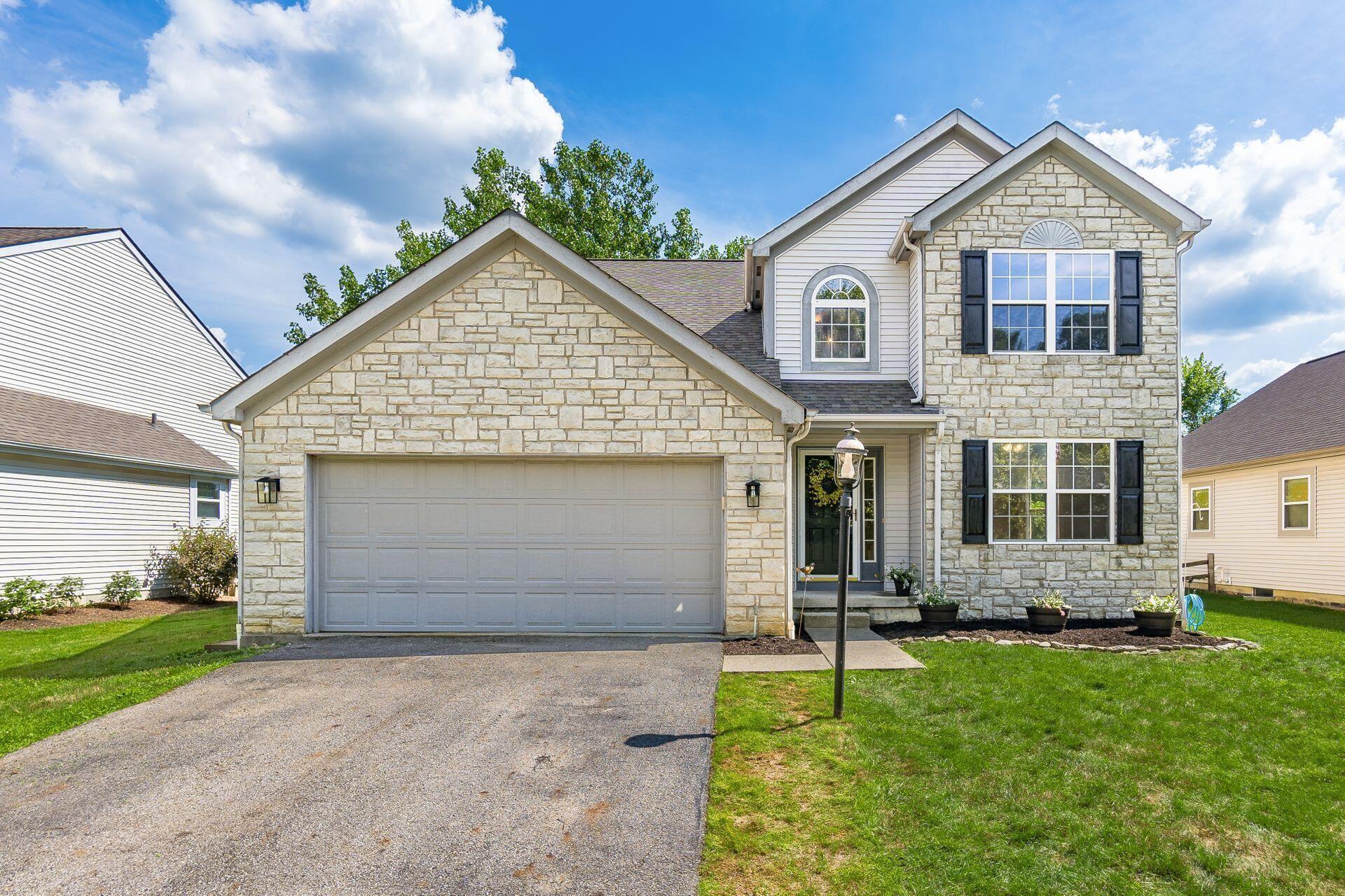 Property Photo: 7566 Covington Springs Court OH 43082