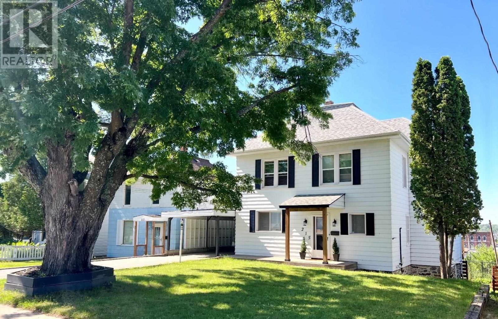 Property Photo: 215 First St N ON P9N 2K5