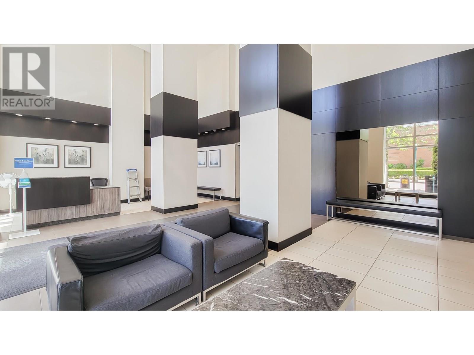 Property Photo: 2955 Atlantic Avenue 3905 BC V3B 0H9