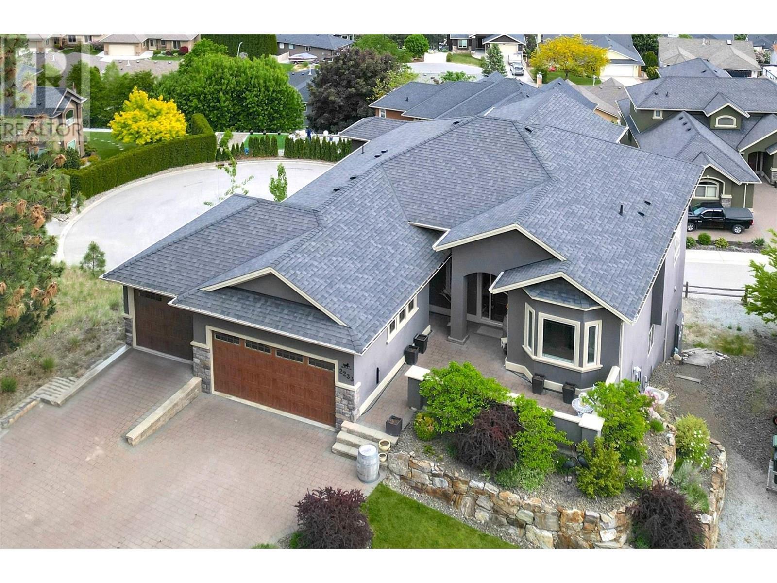 Property Photo: 2233 Hihannah Drive BC V4T 3C9