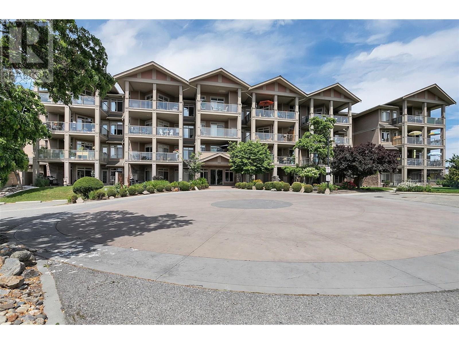 Photo de la propriété: 3521 Carrington Road 208 BC V4T 2Z8