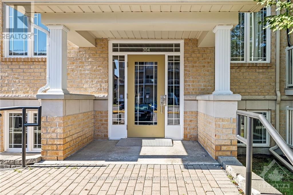 Property Photo: 304 Paseo Private 5 ON K2G 4N7