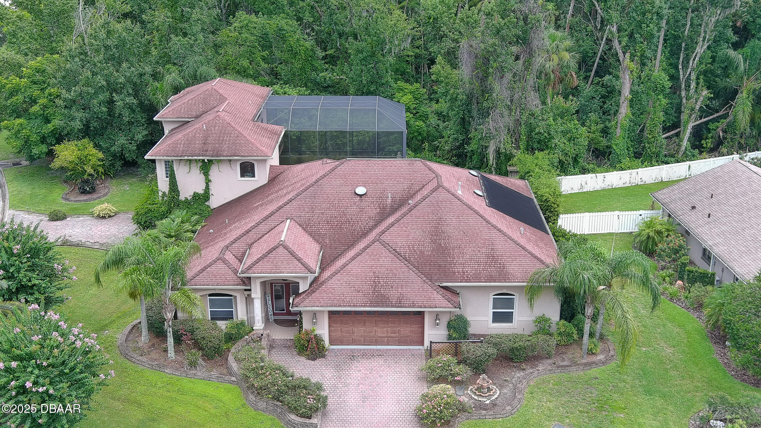 Property Photo: 1929 Spruce Creek Landing FL 32128