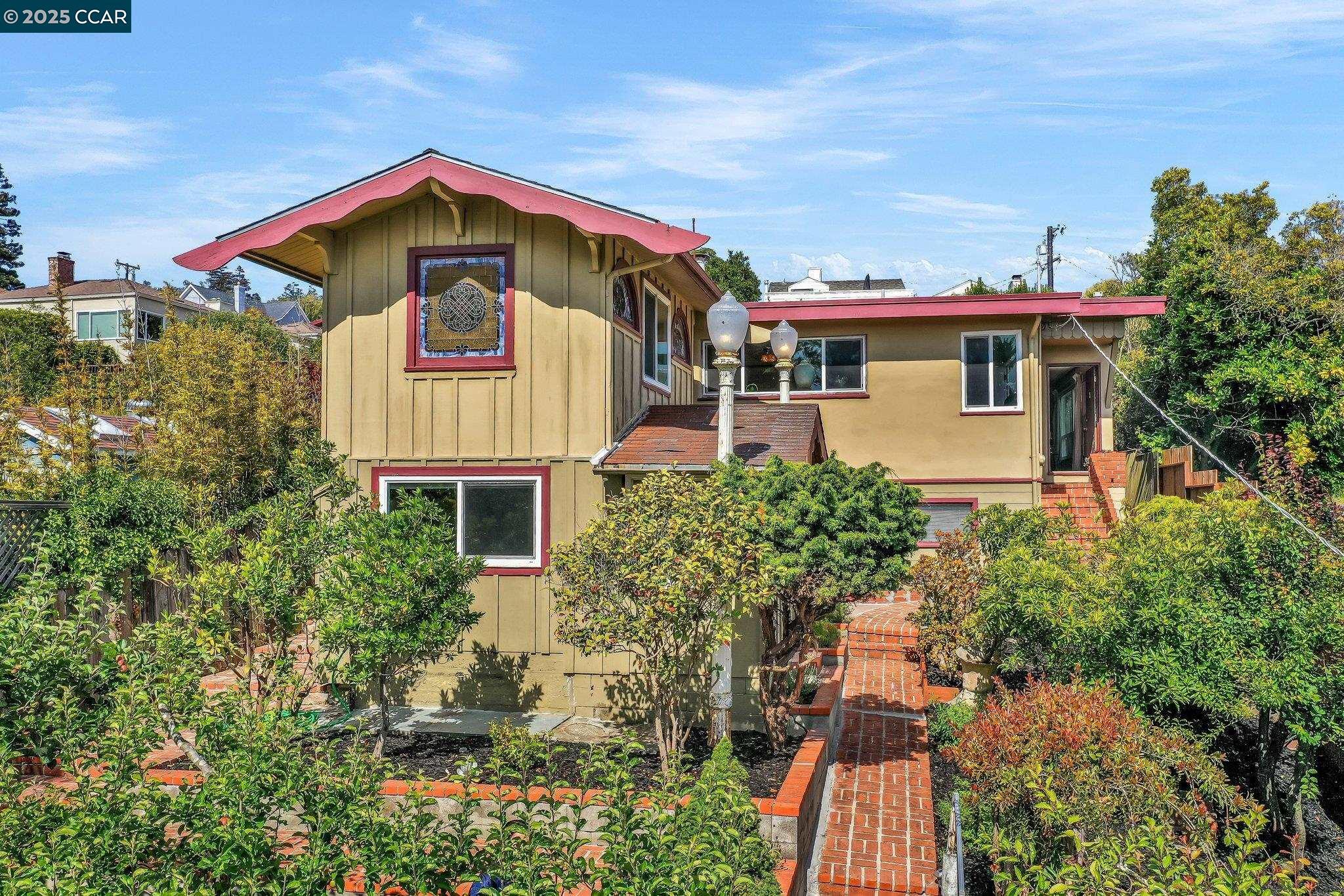 Property Photo: 139 Arlington Ave CA 94707