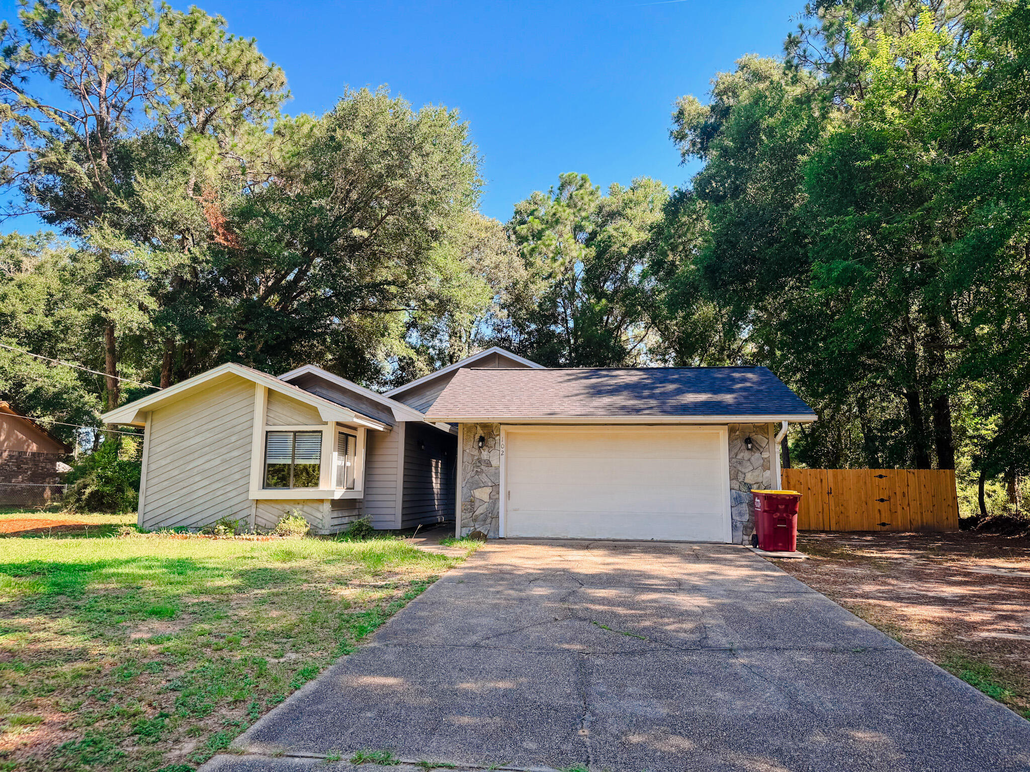 102 Springwood Circle Circle  Crestview FL 32536 photo