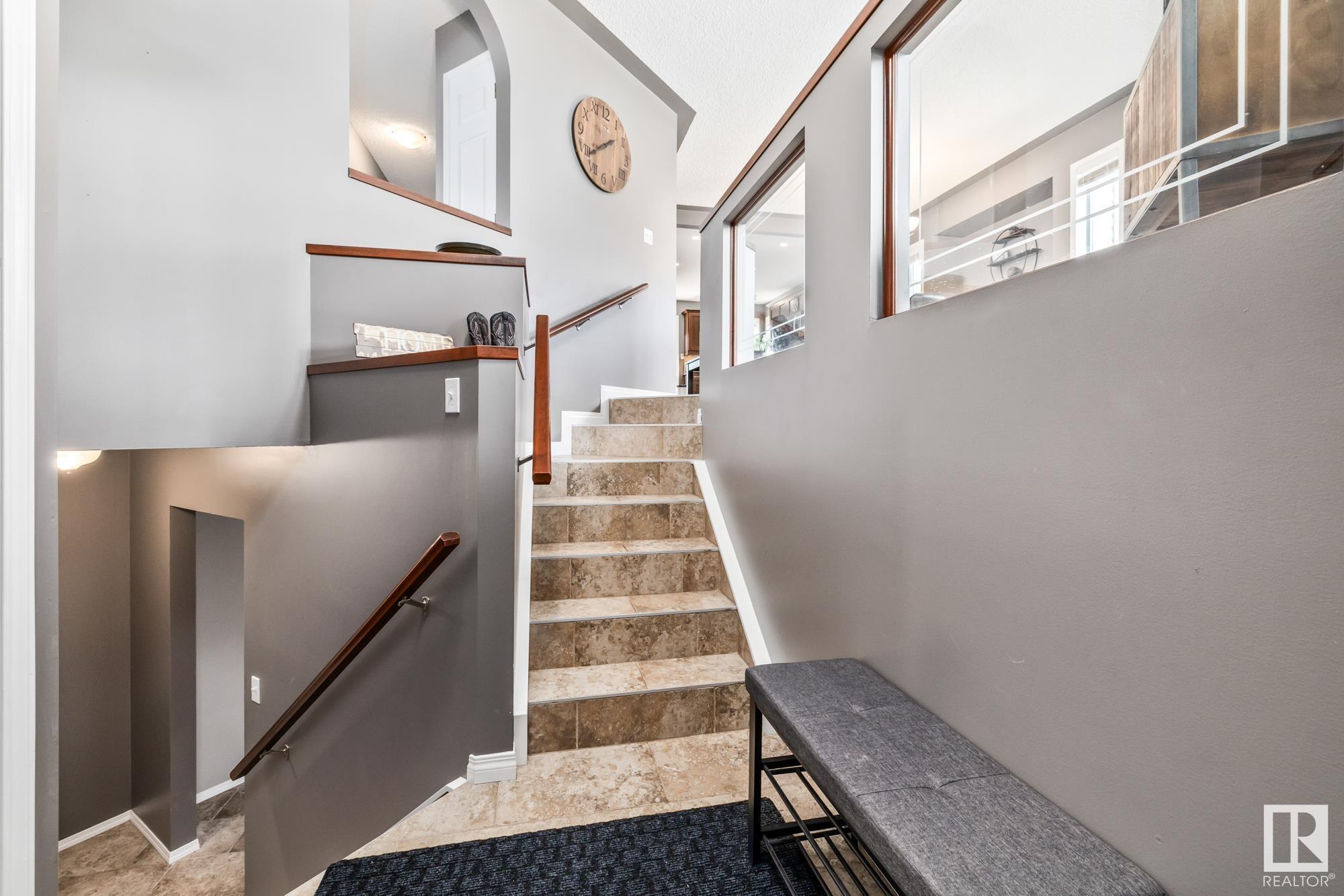 Property Photo: 18 Chancery Way AB T8H 1Y3