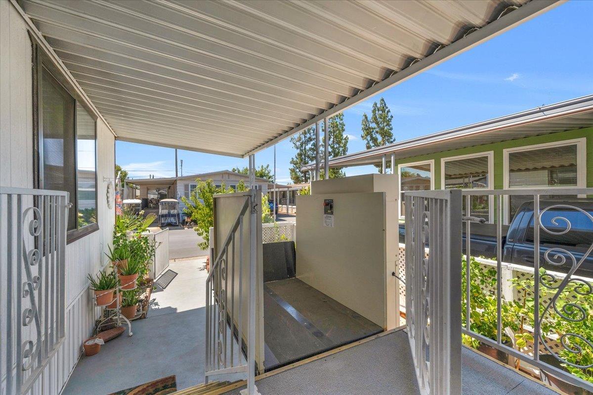 Property Photo:  2706 W Ashlan Avenue 278  CA 93705 