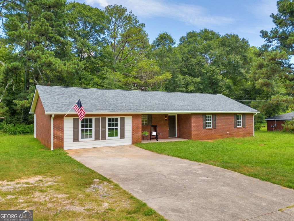 Property Photo: 36 Duncan Road Road GA 30054