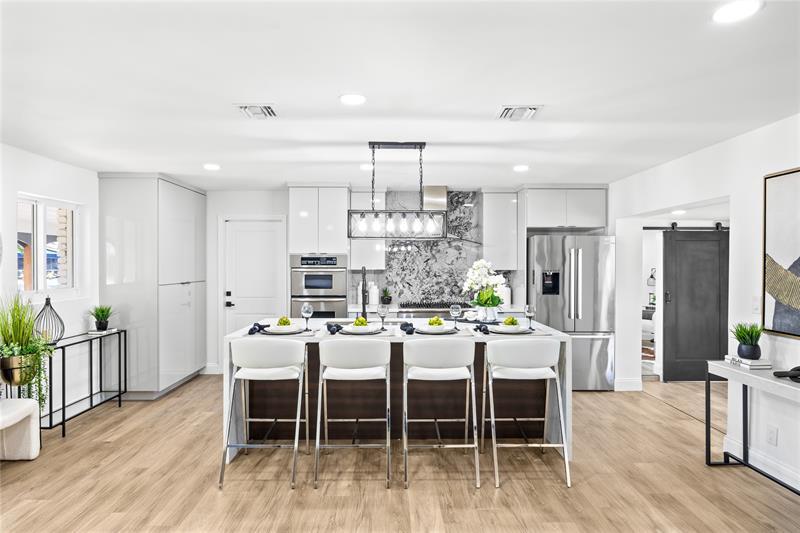 Property Photo: 3400 NE 17th Way FL 33334