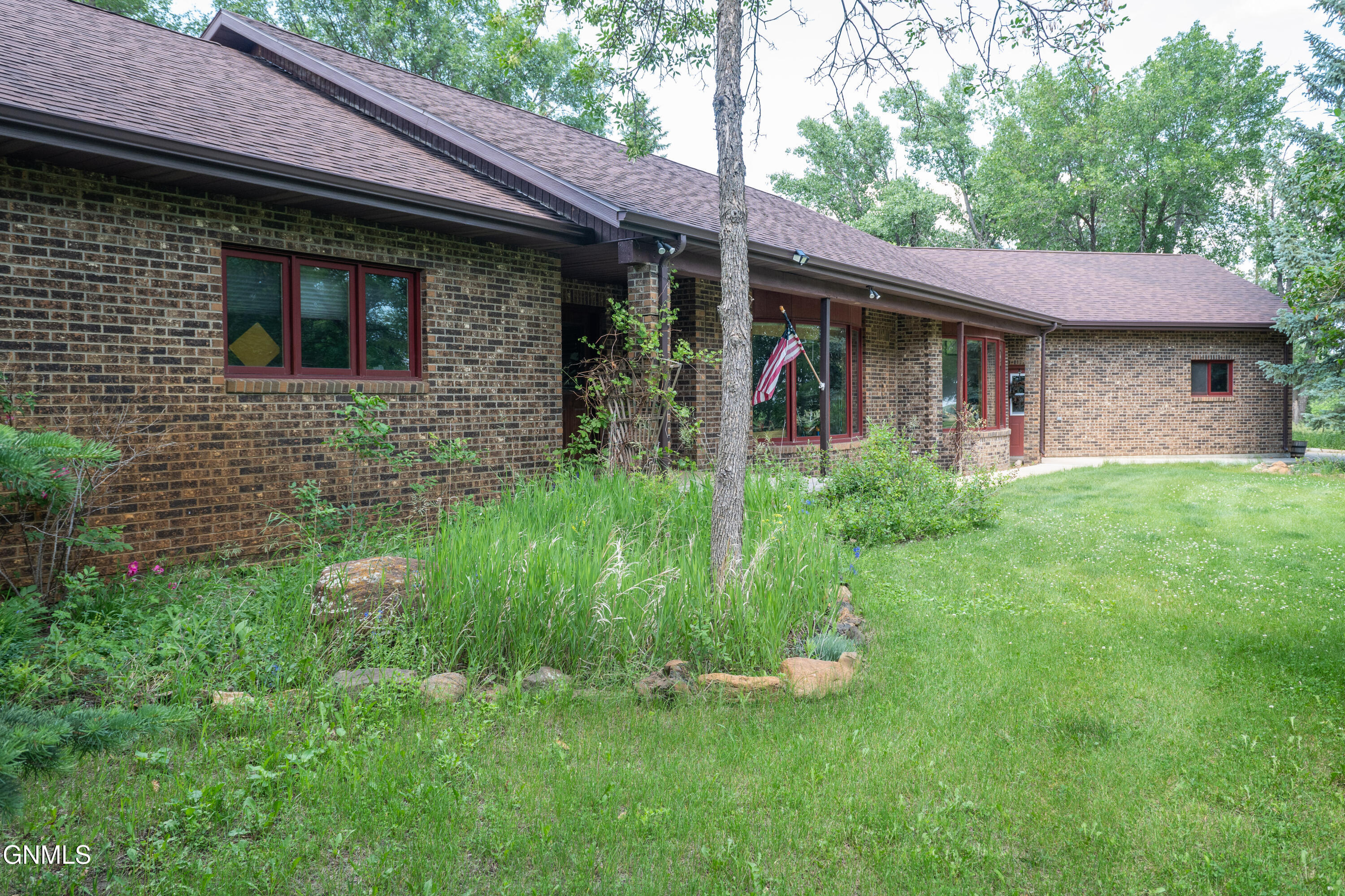 Property Photo: 10949 34th Street SW ND 58601